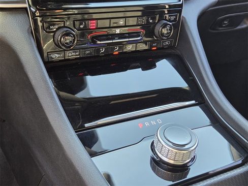 Used 2024 Jeep Grand Cherokee L Laredo image 27