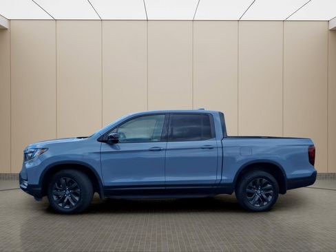 Used 2023 Honda Ridgeline Sport image 16
