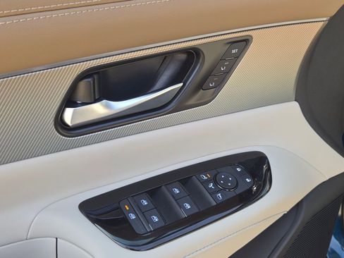 New 2026 Nissan Murano Platinum w/ Cargo Package AWD/4WD image 22