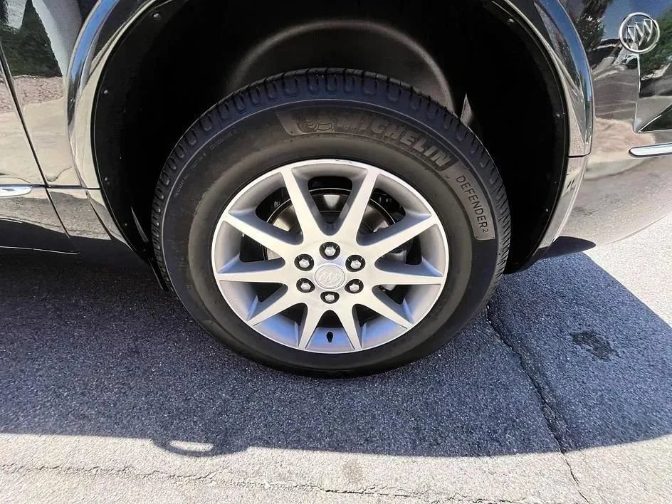 Used 2015 Buick Enclave Leather FWD image 22