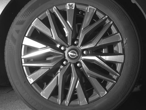 Used 2025 Nissan Altima 2.5 SV FWD image 13