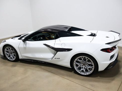 Used 2026 Chevrolet Corvette ZR1 w/ Battery Protection Package RWD image 22