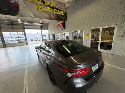 Used 2023 Toyota Camry XSE FWD image 6