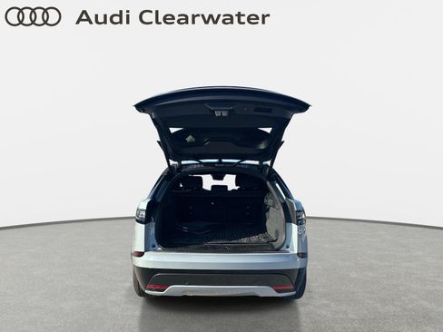 Used 2026 Land Rover Range Rover Velar Dynamic SE AWD/4WD image 10