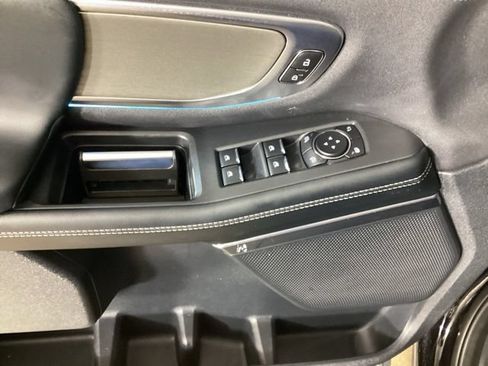 Used 2025 Ford Expedition Platinum w/ Driver's Package AWD/4WD image 13