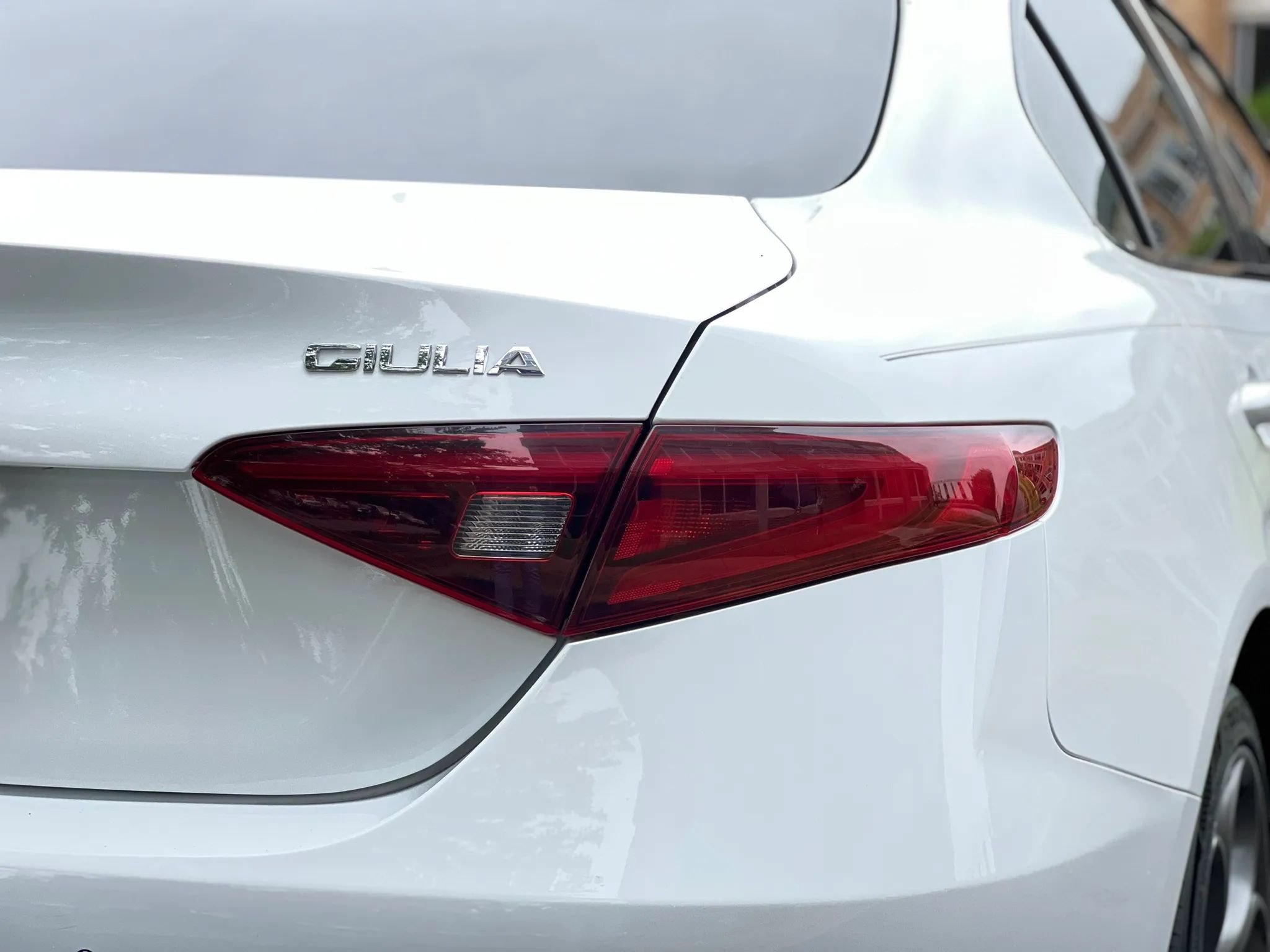 Used 2019 Alfa Romeo Giulia Ti Sport w/ Quick Order Package 22S Sport AWD/4WD image 10