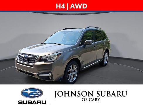 Used 2018 Subaru Forester 2.5i Touring AWD/4WD image 9
