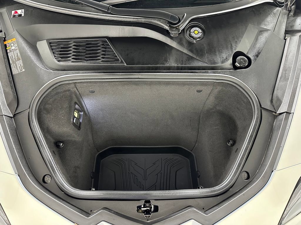 Used 2024 Chevrolet Corvette Stingray Premium Conv w/ Z51 Performance Package RWD image 30