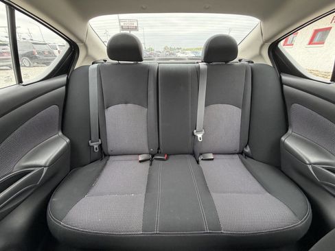 Used 2015 Nissan Versa FWD image 24