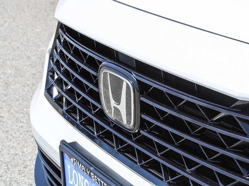 Used 2025 Honda Accord SE image 6