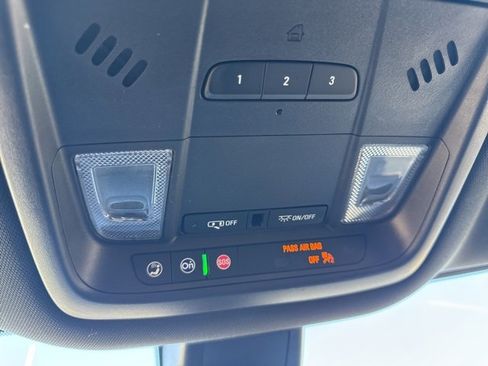 Used 2024 Buick Enclave Premium image 22