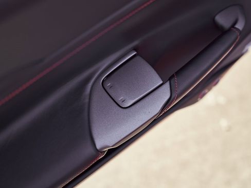 Used 2019 Ferrari 488 Spider Base image 34