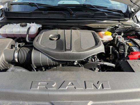 Used 2025 RAM 1500 Laramie image 10