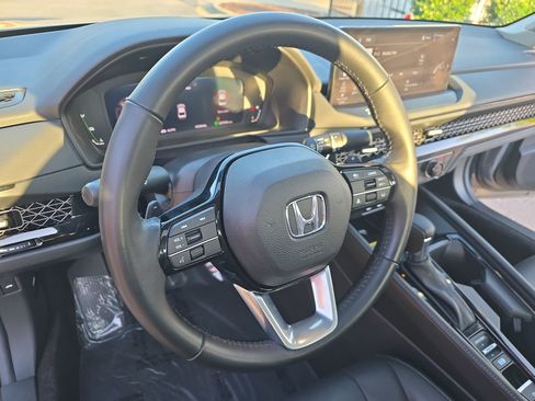 Used 2024 Honda Accord Touring image 14