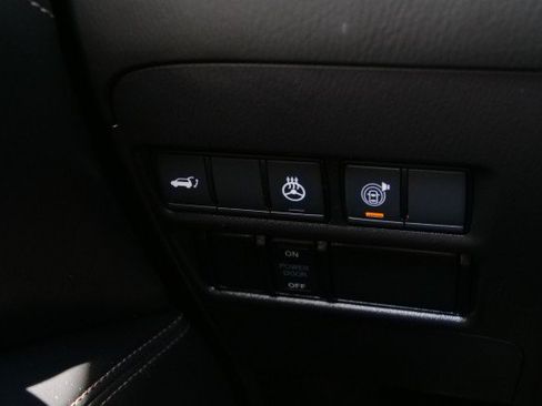 Used 2023 Nissan Armada Platinum w/ Captain's Chairs Package RWD image 23