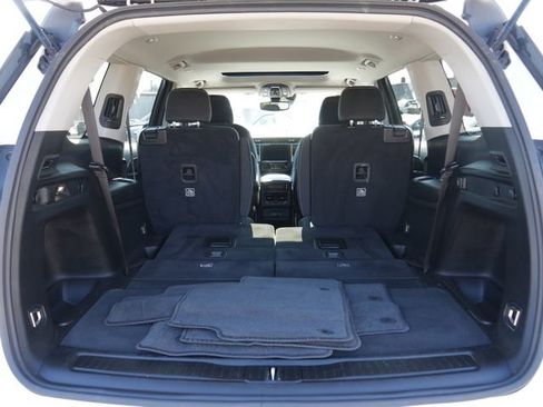 Used 2024 Jeep Grand Cherokee L Laredo image 12