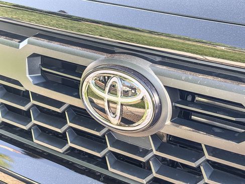 New 2026 Toyota Tacoma TRD Off-Road AWD/4WD image 10