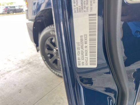 New 2024 RAM 2500 Laramie w/ Night Edition image 41