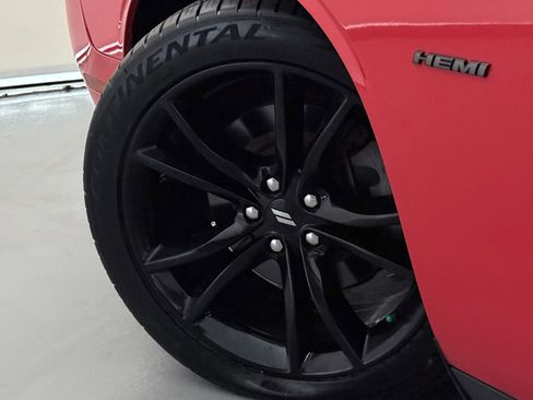 Used 2017 Dodge Challenger R/T w/ Blacktop Package image 37