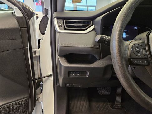 Used 2024 Toyota RAV4 LE image 16