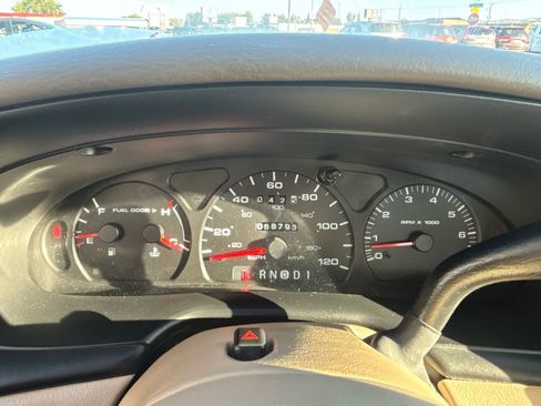 Used 2000 Ford Taurus SE image 13