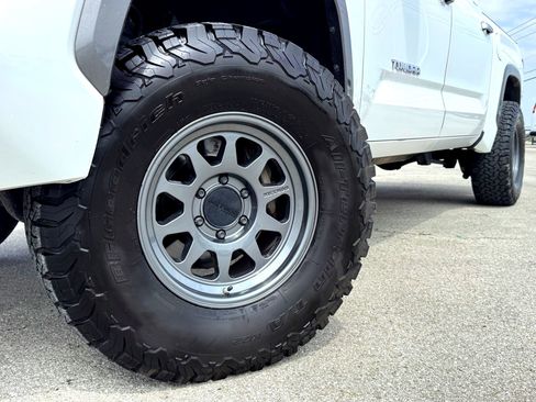 Used 2022 Toyota Tundra Limited AWD/4WD image 2