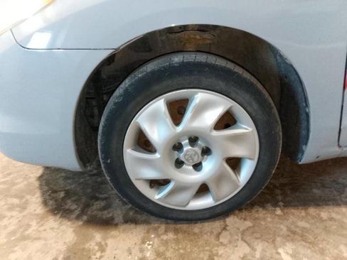 Used 2003 Toyota Matrix FWD image 11