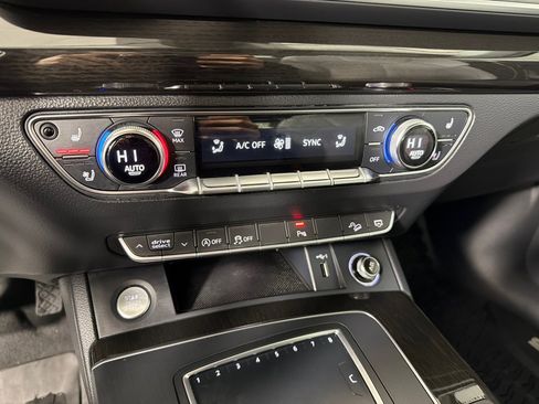 Used 2018 Audi Q5 2.0T Premium Plus image 18