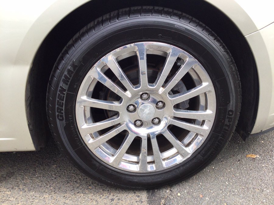 Used 2013 Chevrolet Cruze Eco w/ Enhanced Safety Package FWD image 31
