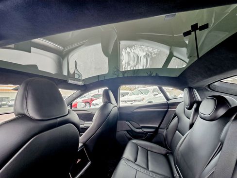 Used 2021 Tesla Model S Plaid image 15