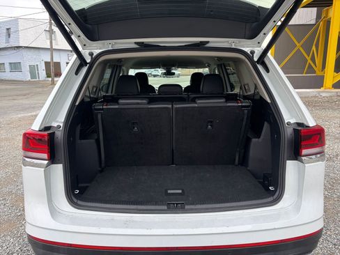 Used 2025 Volkswagen Atlas SE image 28