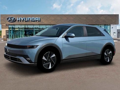 New 2026 Hyundai Ioniq 5 SE RWD image 2