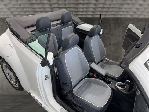 Used 2016 Volkswagen Beetle 1.8T S image 12