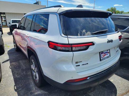 Used 2021 Jeep Grand Cherokee L Limited AWD/4WD image 4