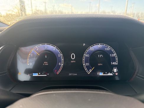 Used 2024 Jeep Grand Cherokee Altitude image 9