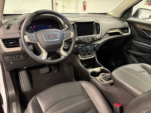 Used 2024 GMC Terrain Denali w/ Denali Premium Package AWD/4WD image 28