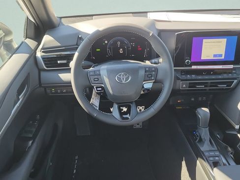 New 2026 Toyota Camry SE image 15