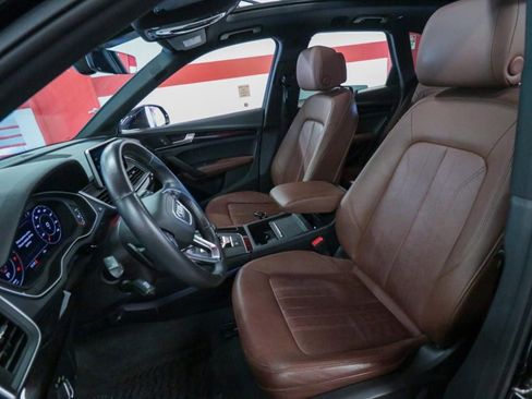 Used 2019 Audi Q5 2.0T Premium Plus w/ Premium Plus Package AWD/4WD image 11