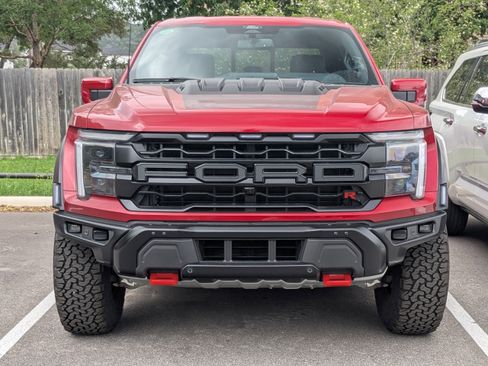 Used 2025 Ford F150 Raptor w/ Equipment Group 803A Raptor R AWD/4WD image 2