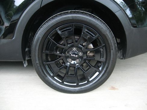 Certified 2022 Kia Telluride EX w/ EX Premium Package image 28