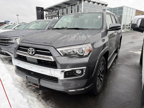 Used 2022 Toyota 4Runner Limited image 4