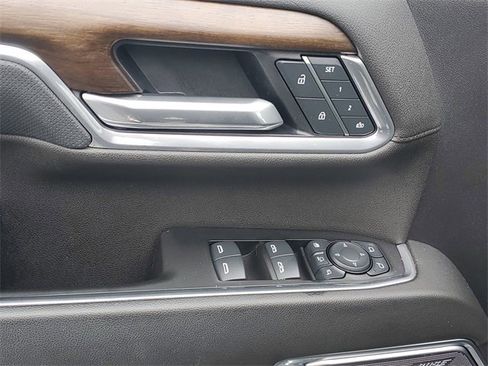 Certified 2025 Chevrolet Silverado 2500 High Country w/ Technology Package image 17