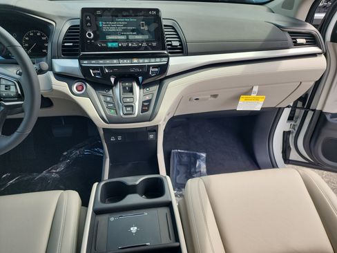 New 2026 Honda Odyssey EX-L image 9