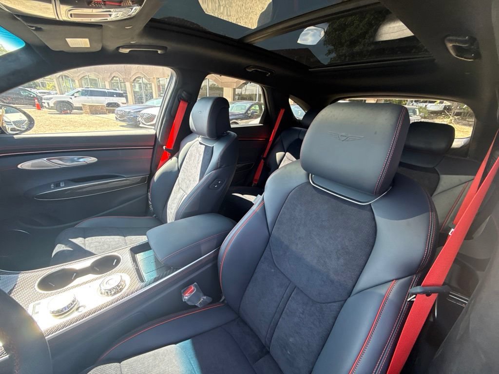 New 2027 Genesis GV70 3.5T Prestige AWD/4WD image 18