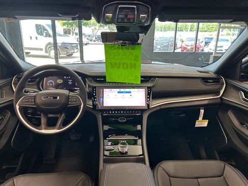 New 2026 Jeep Grand Cherokee Limited AWD/4WD image 28
