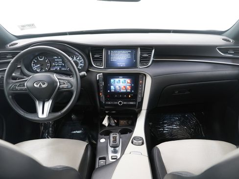 Used 2024 INFINITI QX55 Luxe image 13