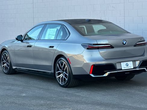 New 2025 BMW i7 eDrive50 w/ M Sport Package RWD image 6