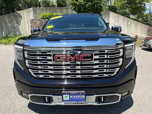 Used 2023 GMC Sierra 1500 Denali w/ Technology Package AWD/4WD image 9