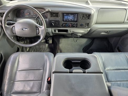 Used 2004 Ford F350 Lariat image 24