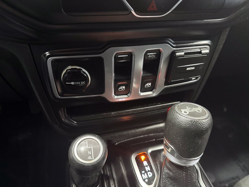 Used 2019 Jeep Wrangler Sport AWD/4WD image 22